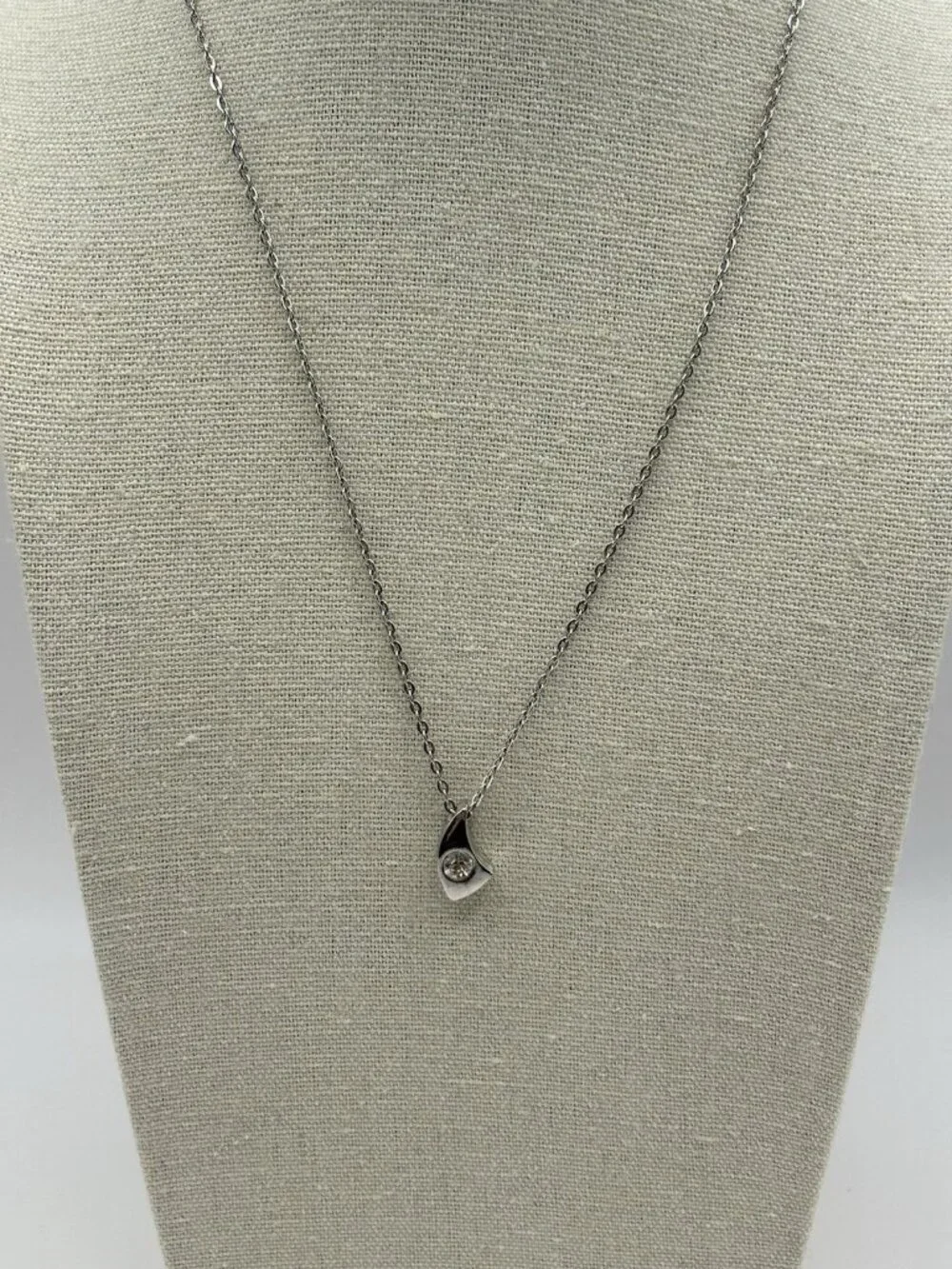 Sarah Coventry Necklace Silver Tone Contemporary Drop Minimalist Pendant Crystal